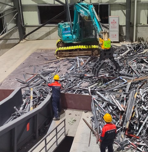 實力廠家遇實力客戶，連續(xù)購買路友十二套設備