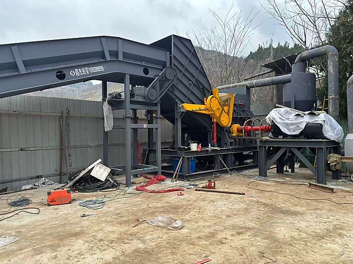 河南又一臺(tái)破碎線結(jié)束安裝任務(wù)，等待試機(jī)。